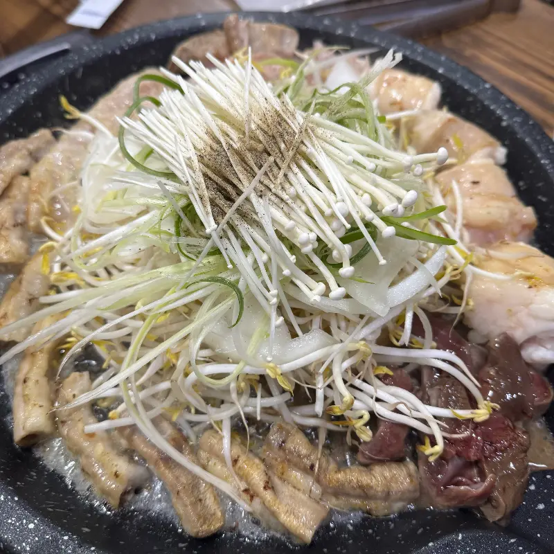 푸짐한 곱창 한 상 차림