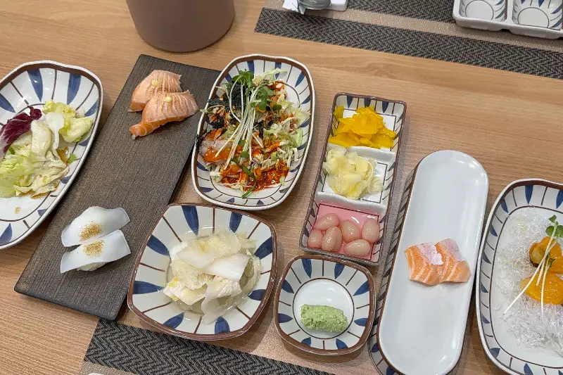 다채로운 곁들임 찬