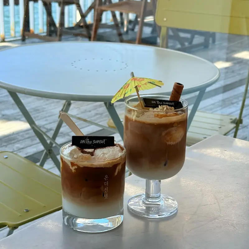 온더선셋 선셋 음료