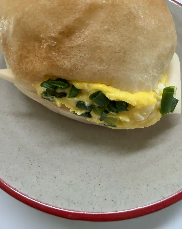 앙증맞은 에그모닝 샌드위치