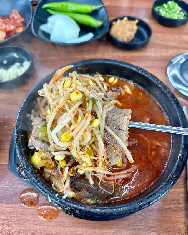 산지해장국의 반찬