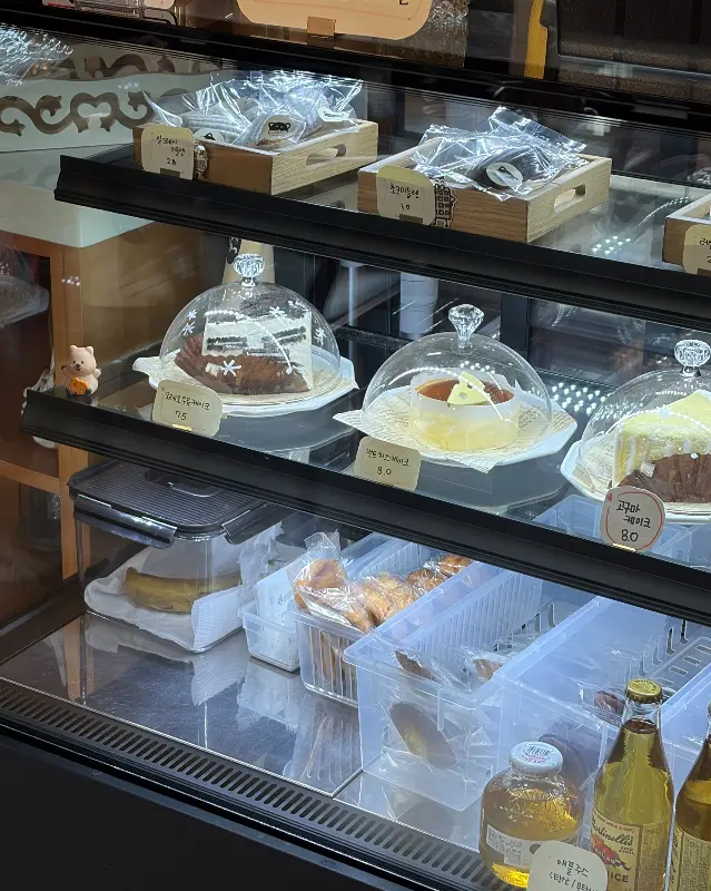 디저트 쇼케이스