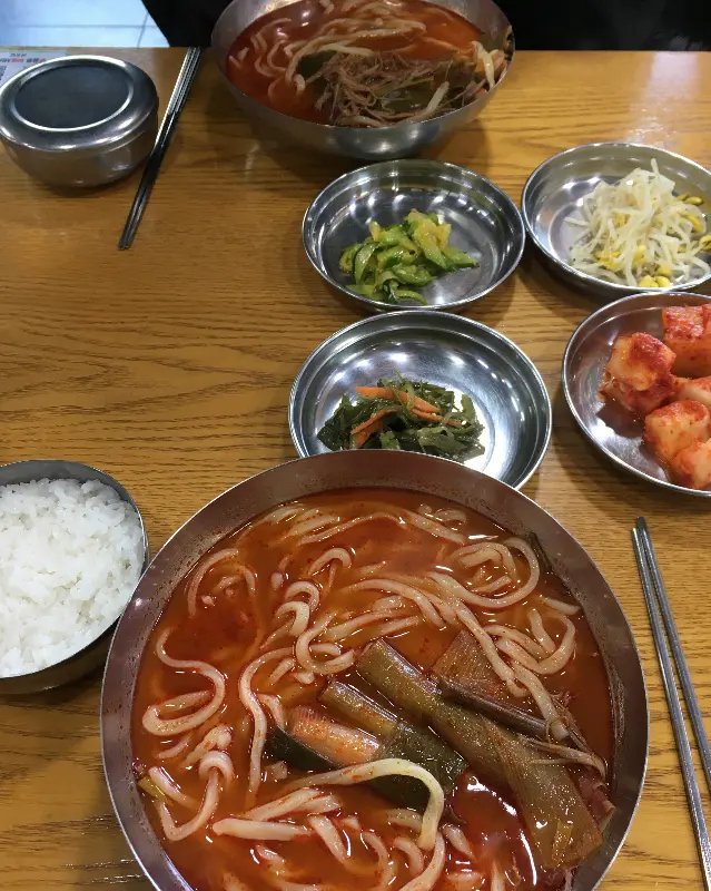 파육칼과 밥