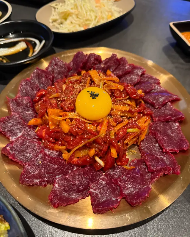 싱싱함이 느껴지는 육회