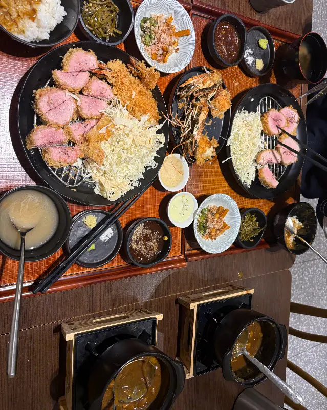 안심과 새우튀김의 조화