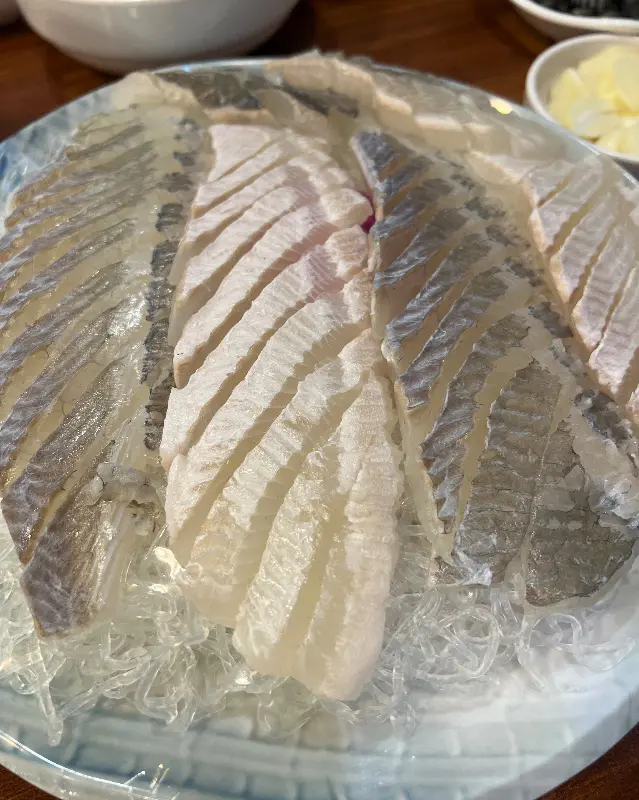 입안에서 살살 녹는 활어회