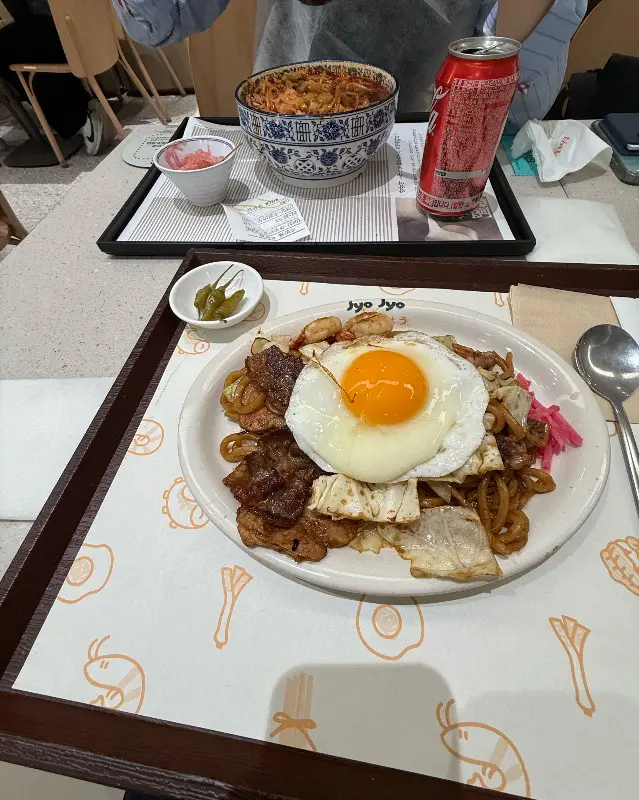 야끼소바 비주얼