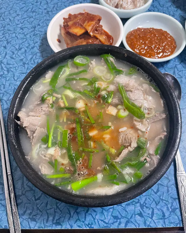 완도식당 돼지국밥