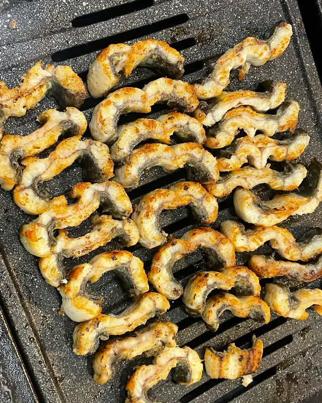 노릇노릇 구워진 장어