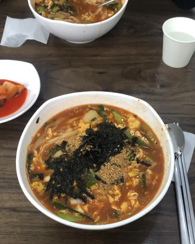 푸짐한 장칼국수