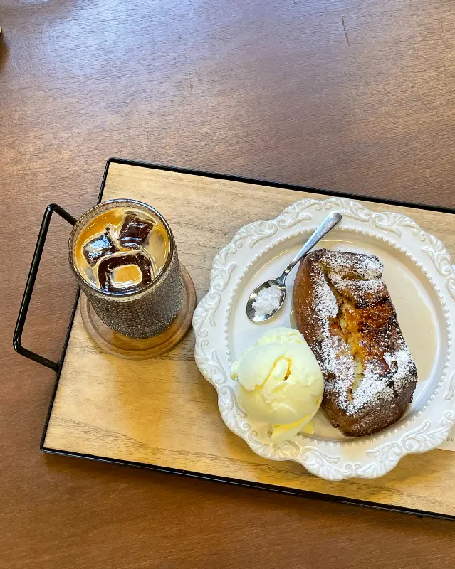 프렌치토스트와 아이스라떼