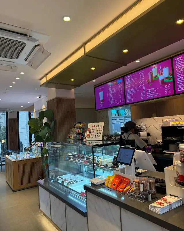 투썸플레이스 미아역점 내부 모습