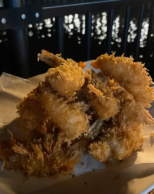 겉바속촉의 정석을 보여주는 새우튀김