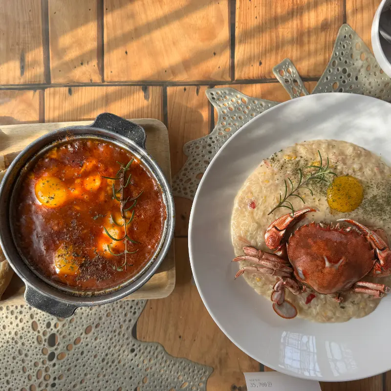 에그인헬과 황게 리조또 전체 샷