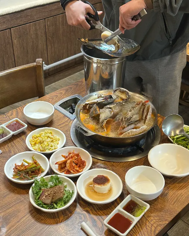 해물탕 전체 상차림