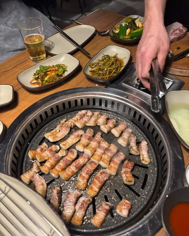 초삼구이에서 맛보는 푸짐한 한 상 차림