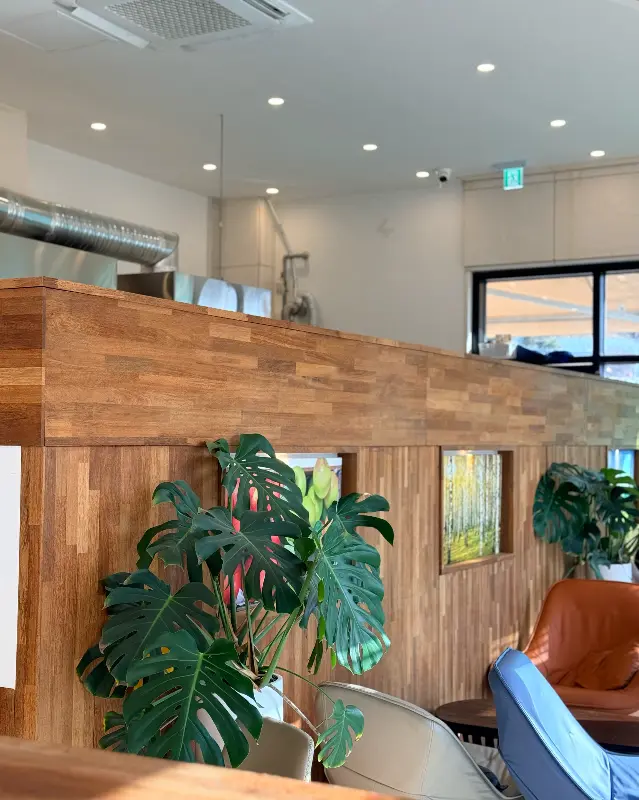 카페 내부 인테리어