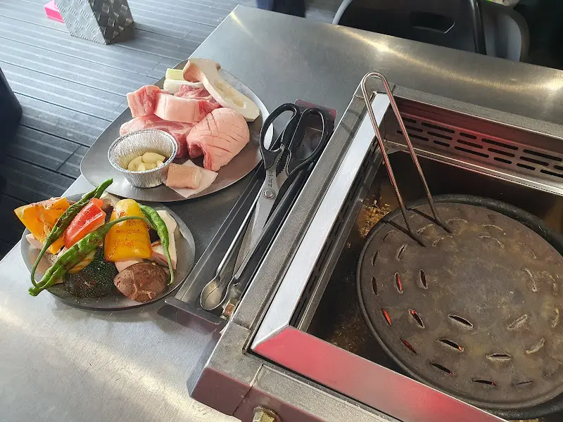 세련된 외관의 육지