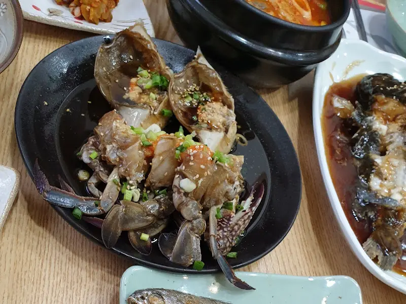 신선함이 느껴지는 간장게장의 비주얼