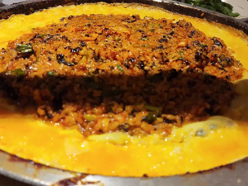 푸짐한 양의 복어 튀김