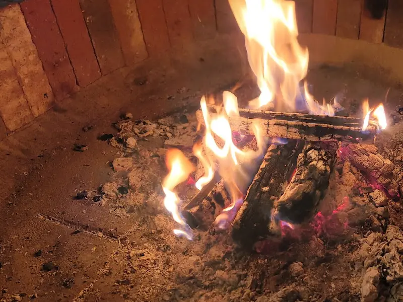 활활 타오르는 장작불