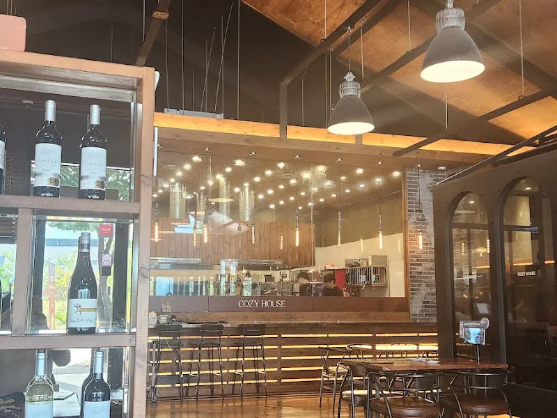 코지하우스 내부 인테리어