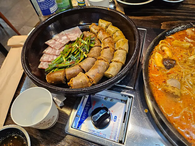 한우곱창 우육순대전골
