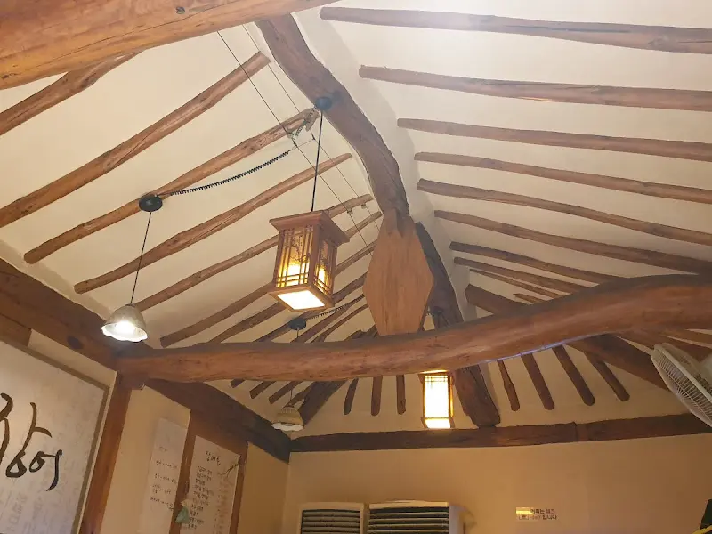 고풍스러운 천장
