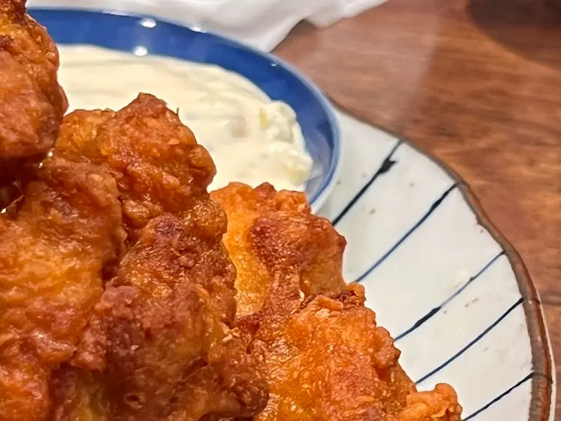 바삭하게 튀겨진 가라아게