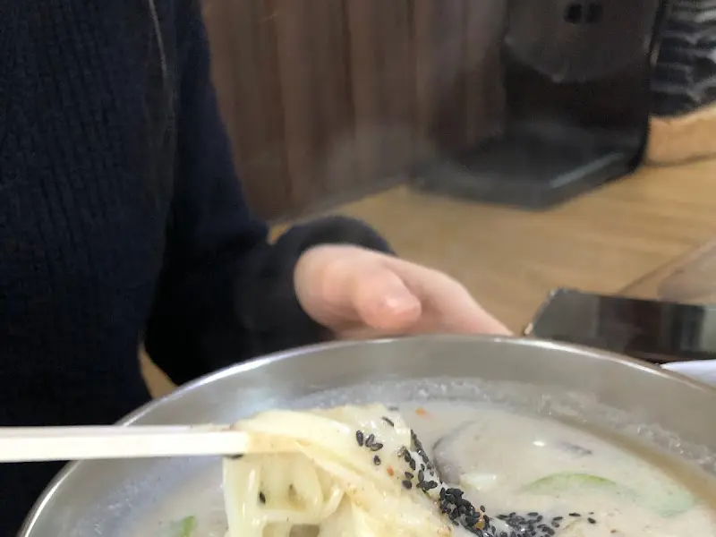 들깨칼국수 면발