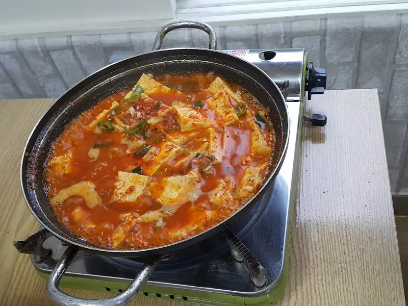 보글보글 끓고 있는 두부찜