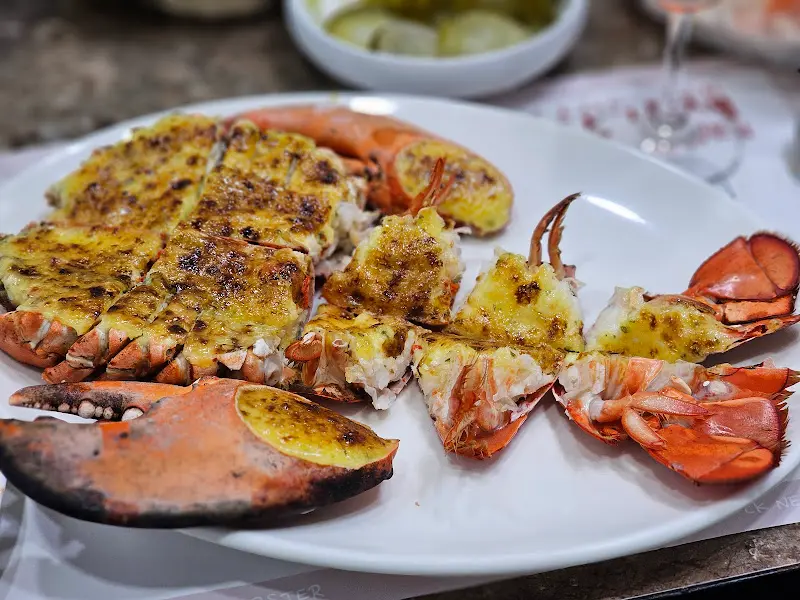 랍스터 버터구이의 환상적인 자태