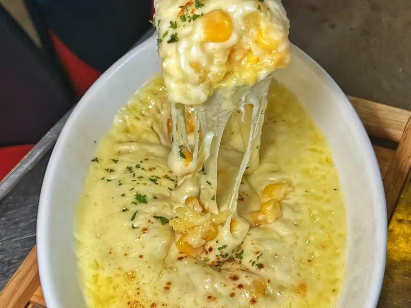 고소하고 달콤한 콘치즈