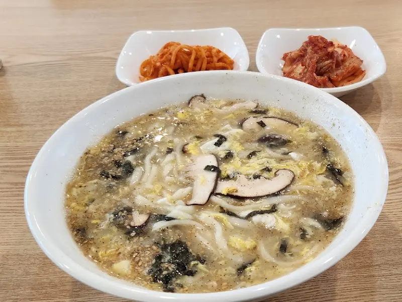감자칼국수 근접샷