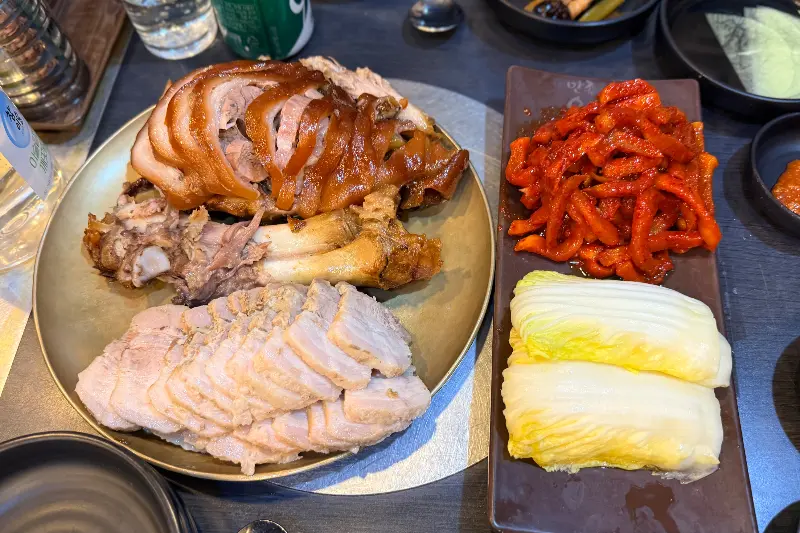 보쌈과 족발 세트