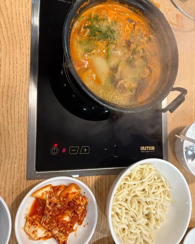 등촌샤브칼국수 풀샷