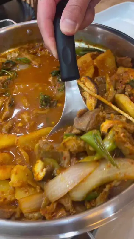 매콤 돼지 짜글이