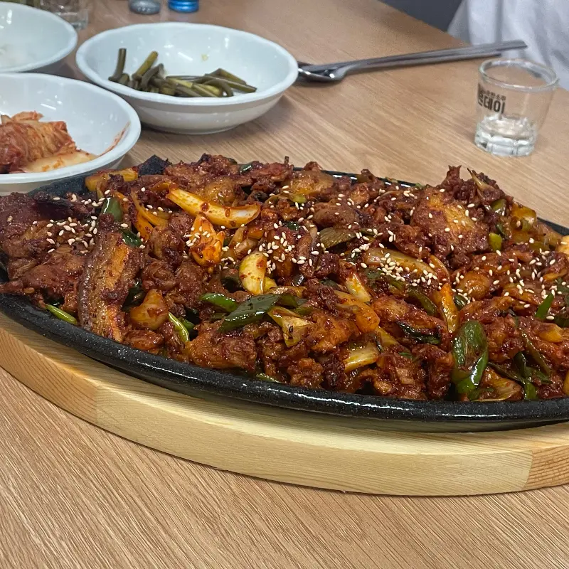마쌍식육식당 내부