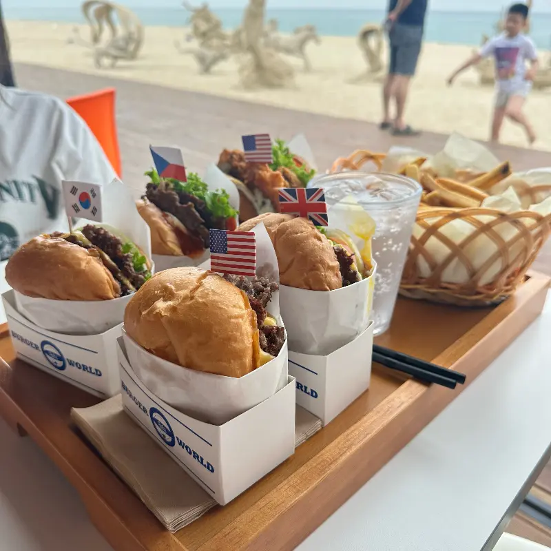 해변을 배경으로 한 아름다운 사진