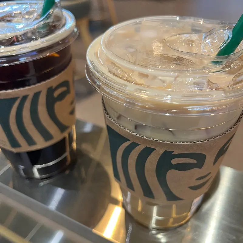 스타벅스의 다양한 음료