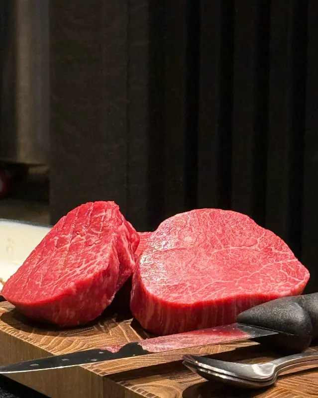 두툼한 샤또브리앙 스테이크