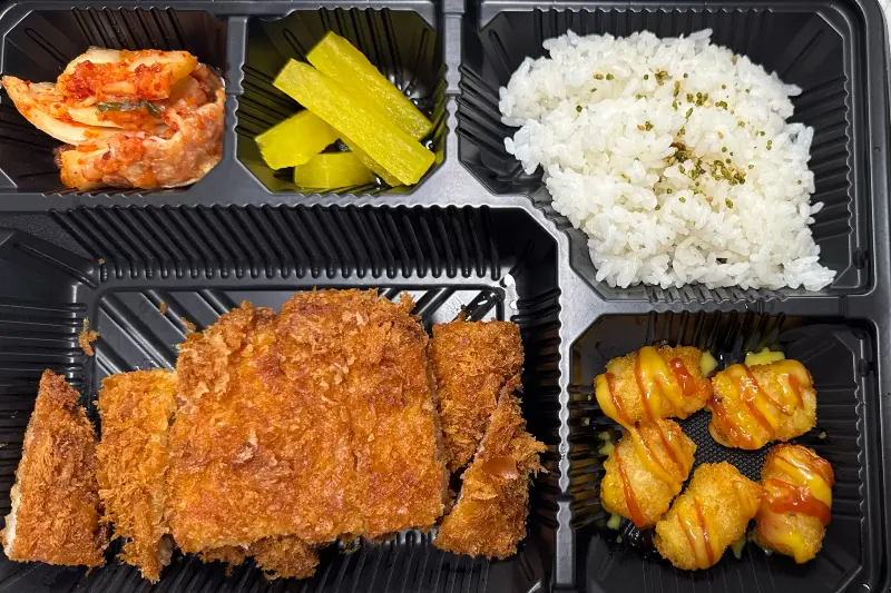 돈까스 도시락의 모습