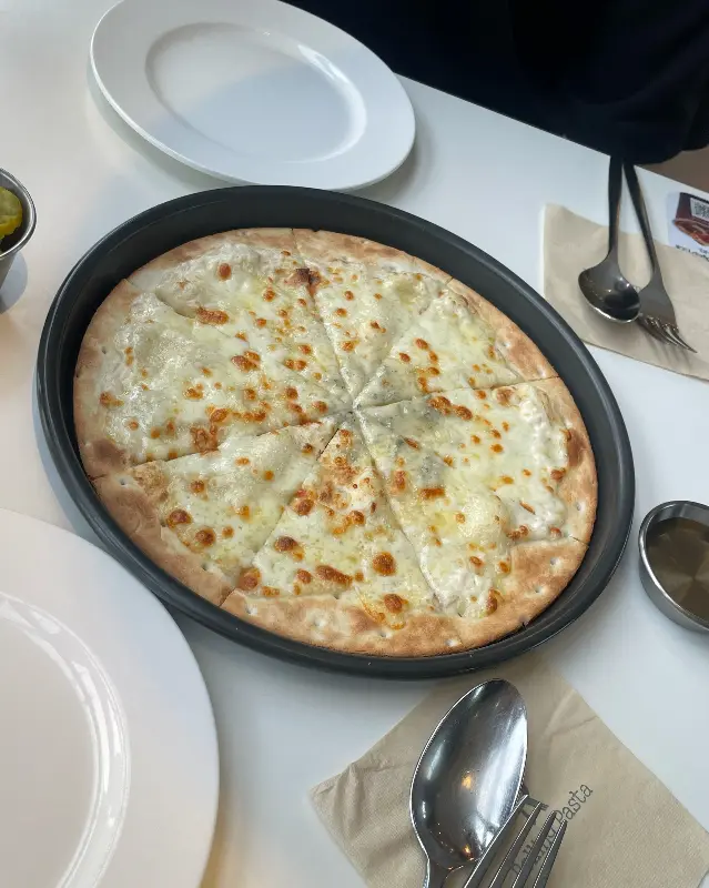 고르곤졸라 피자