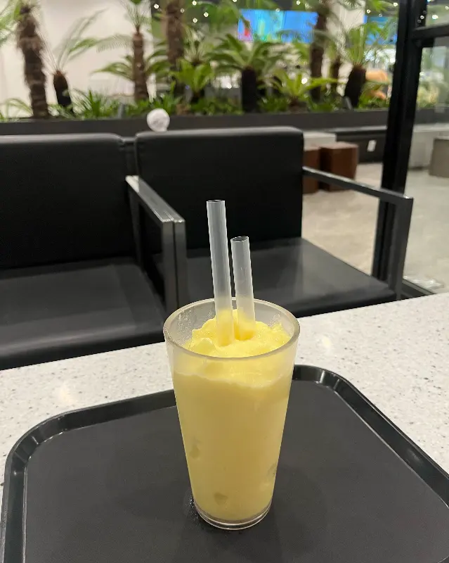 파인애플 코코넛 스무디