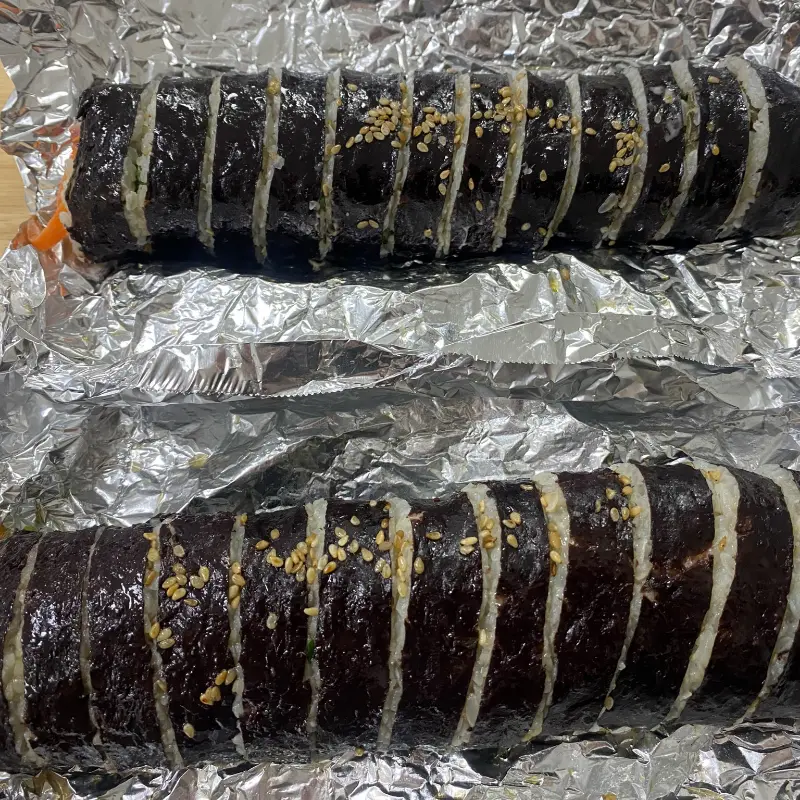 윤기가 흐르는 김밥