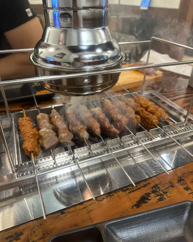 자동으로 돌아가는 꼬치