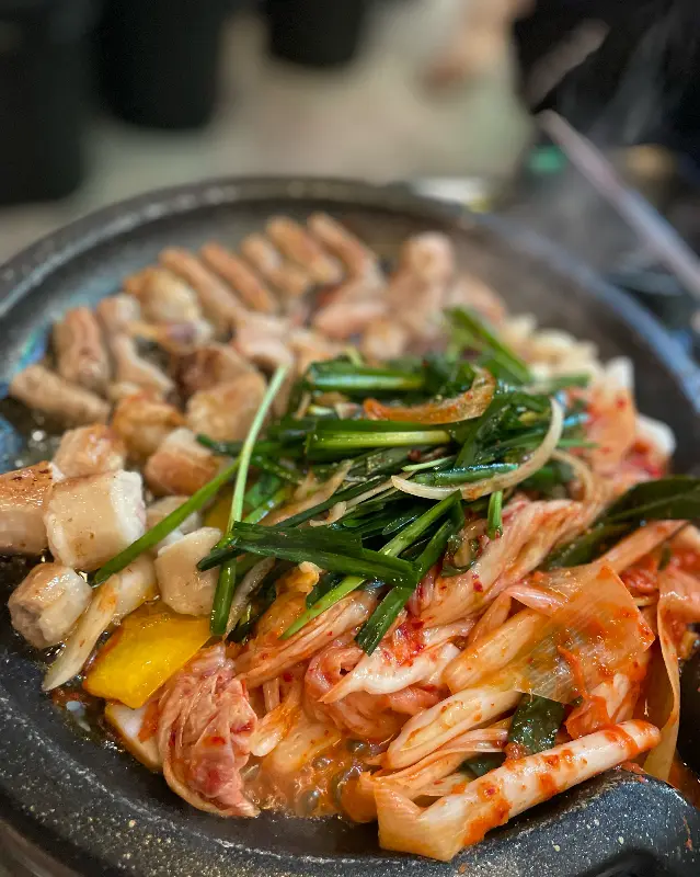 곱창과 김치의 환상적인 조합