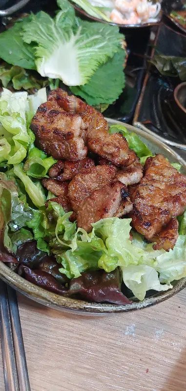 돼지갈비 한 점