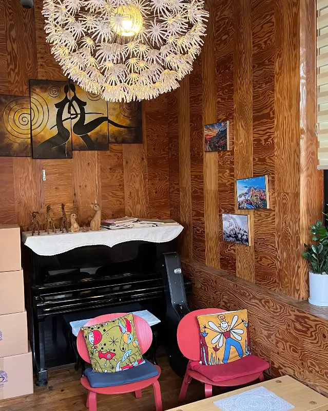 카페 내부 인테리어