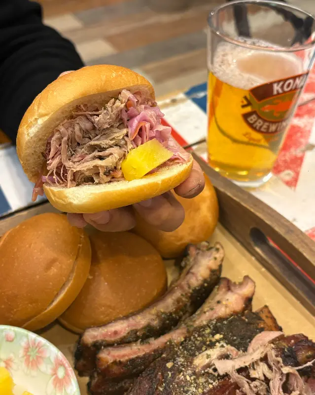 수제 버거와 맥주